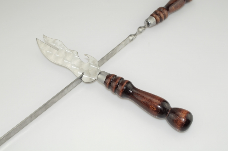 Grillmesser, Schaschlikmesser, Messer Holzgriff aus lackierter Buche mit Niete